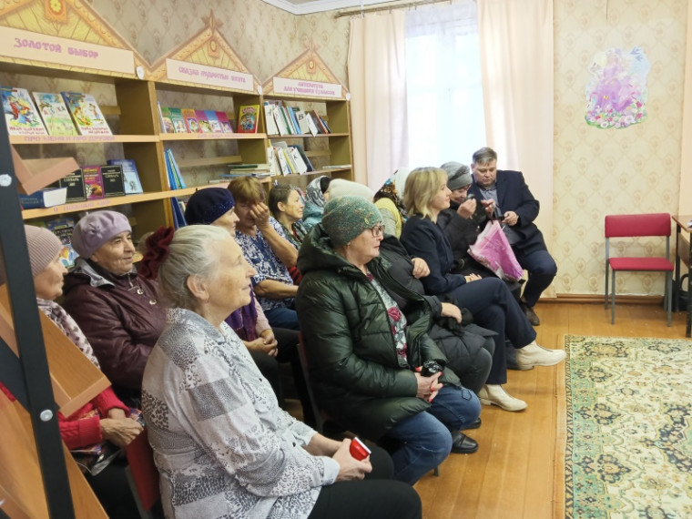 Сход жителей п.Озёрный 12.10.2023 г.. Сход жителей п.Озёрный 12.10.2023 г..